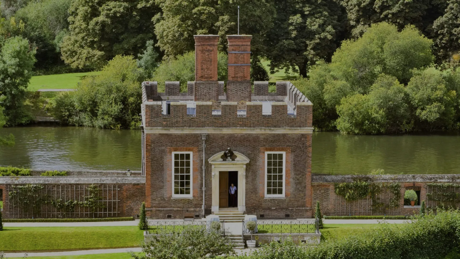 Hampton Court Palace